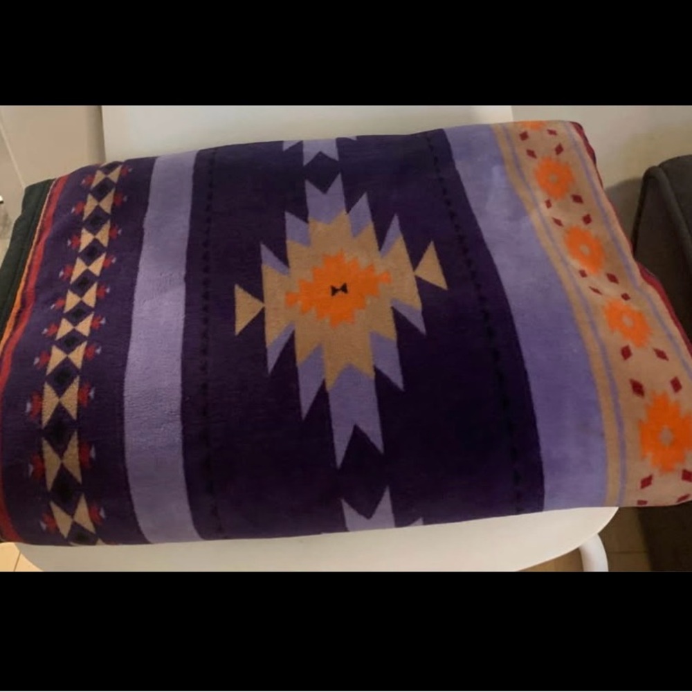 Two Toned Blanket (same blanket)